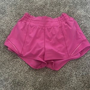 Lululemon Sonic Pink Hotty Hot shorts